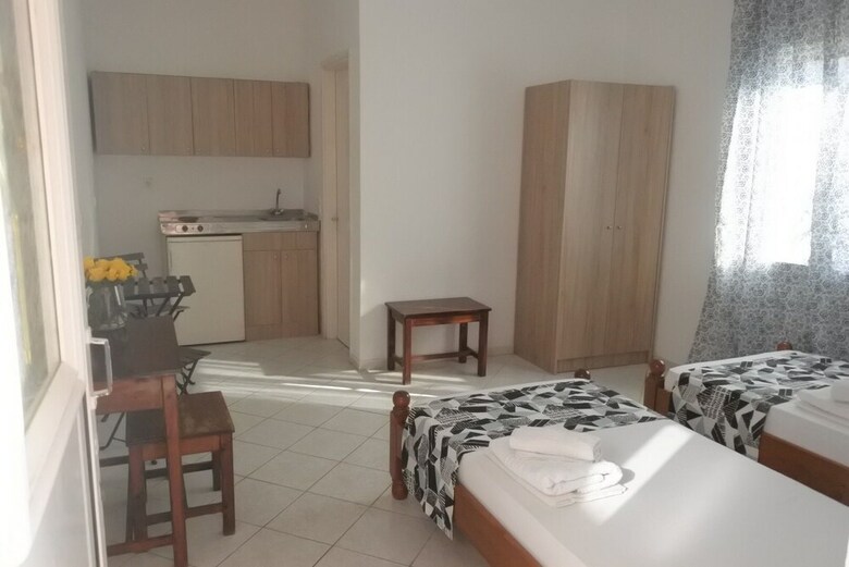 Hostal Fardini Seaside Hotel