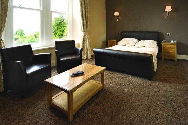 Best Western Oaks Hotel