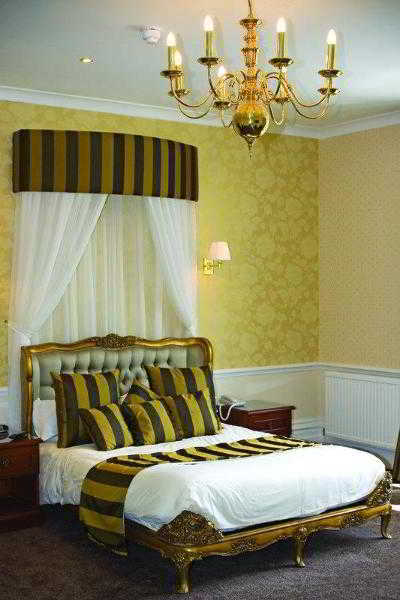 Best Western Oaks Hotel