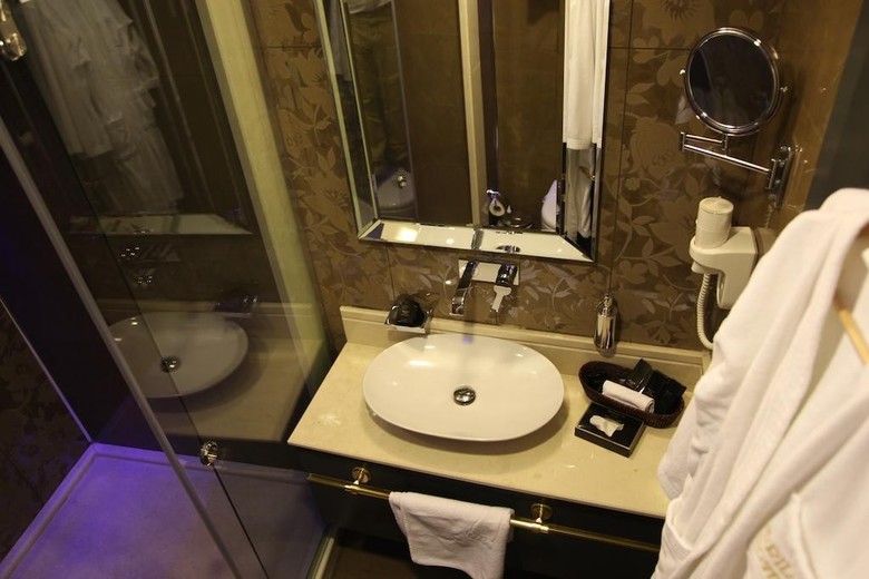 Hotel Mirilayon