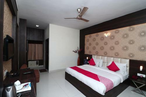 Oyo 5189 Hotel East Lite