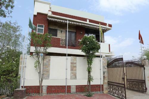Hotel Oyo 15245 Eden