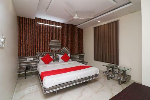 Oyo 27611 Hotel Shree Regency