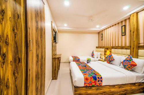 Hotel Fabexpress Orange Suites Santacruz East