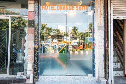 Hotel Fabexpress Orange Suites Santacruz East
