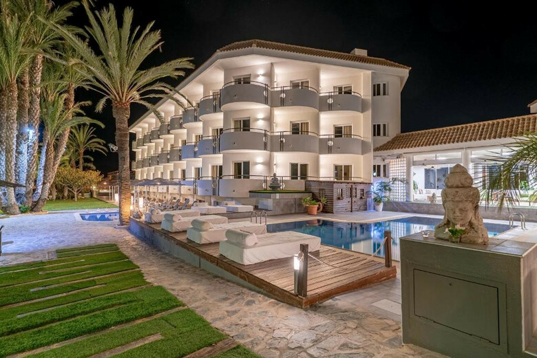 Hotel Ramada Resort By Wyndham Puerto de Mazarron