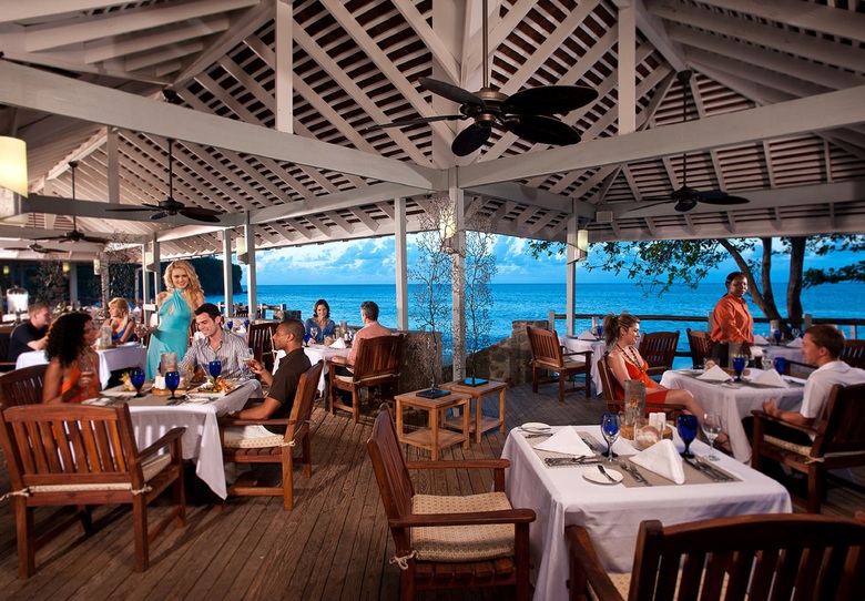 Hotel Sandals Regency La Toc