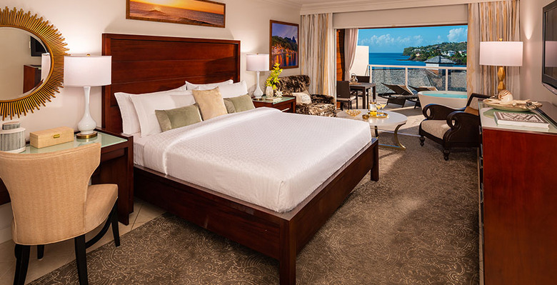 Hotel Sandals Regency La Toc