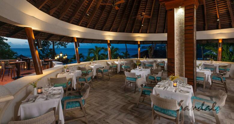 Hotel Sandals Regency La Toc