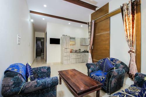Apartamentos Elegant 2bhk Abode Near Sahastradhara Road