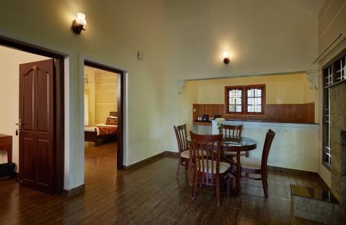 Hotel Summit Bird's Valley Resort & Spa