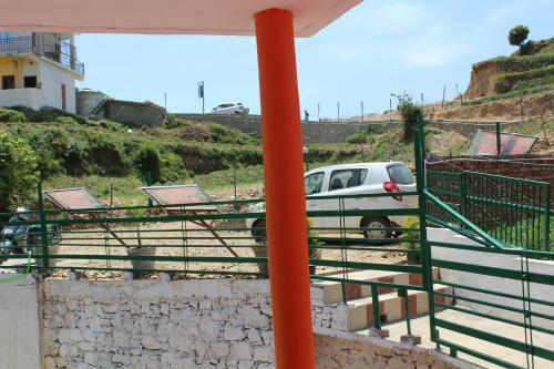 Hostal The Dhanolti Groove Garden