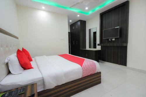 Oyo 25078 Hotel Bliss Valley