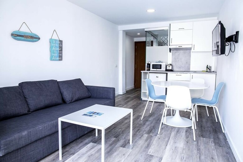 Apartamentos Surfing Colors Corralejo