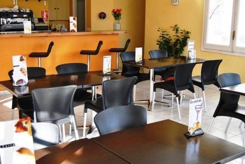 Montjardi Beach Apartamentos