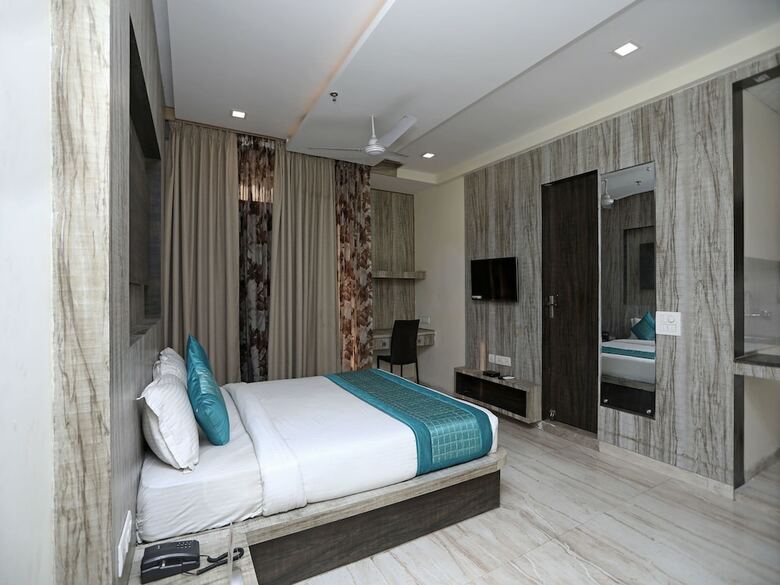 Hotel Oyo 13551 Haveli Palace
