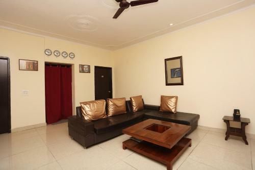 Hotel Oyo 23688 Corals Paradise