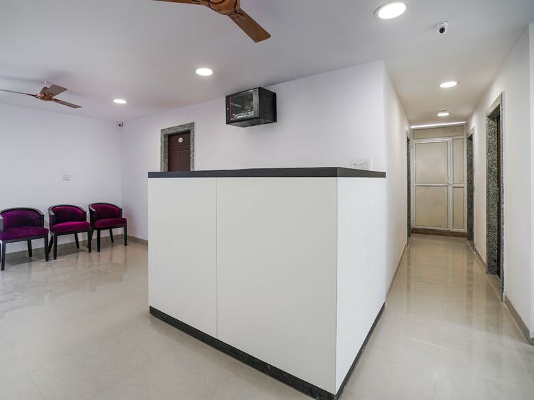 Hotel Oyo 18341 Flagship Metro International