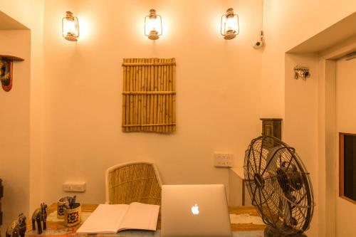 Locomo Hostel - A Heritage Property