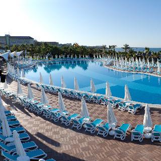 Hotel Paloma Oceana Resort