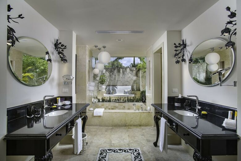Hotel Eden Roc En Cap Cana
