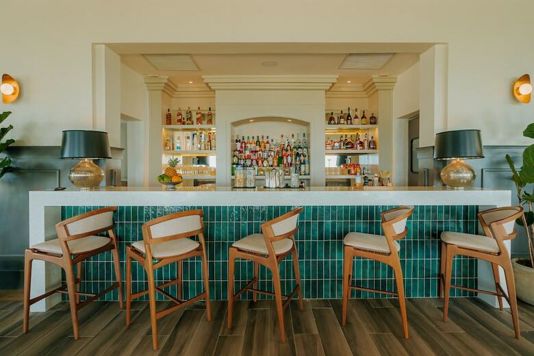 Hotel Eden Roc En Cap Cana
