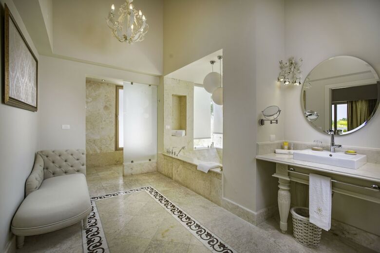 Hotel Eden Roc En Cap Cana