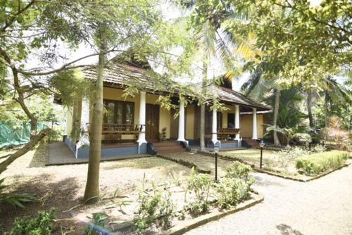 Hotel Pearlspot Resorts And Spa