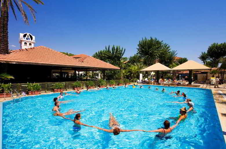 Larissa Akman Park Hotel