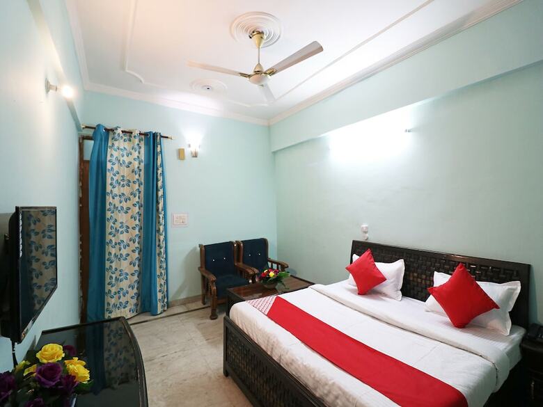 Hotel Oyo 26657 Vrindaban Guest House