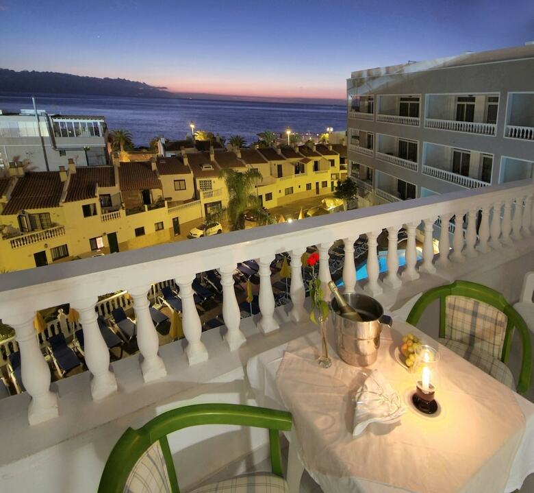 Hotel Blue Sea Lagos de Cesar