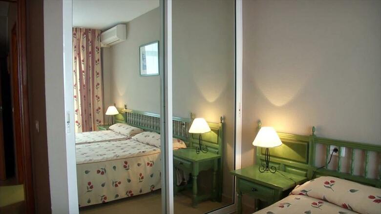 Hotel Blue Sea Lagos de Cesar
