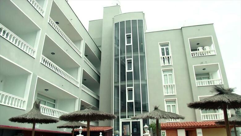 Hotel Blue Sea Lagos de Cesar