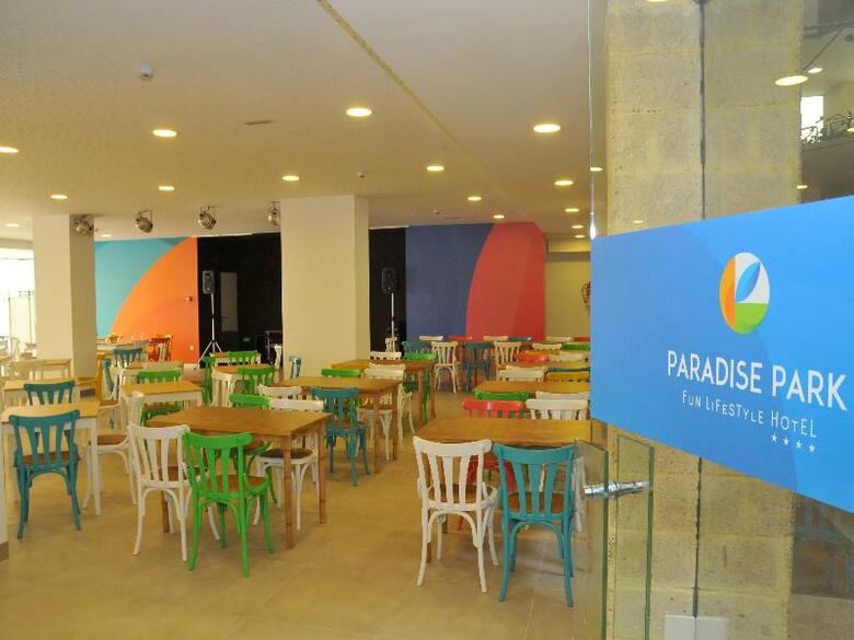 Paradise Park Fun Lifestyle Hotel