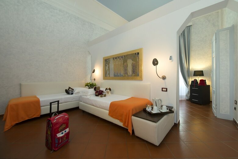Hotel De La Pace