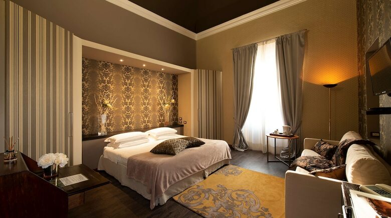 Hotel De La Pace