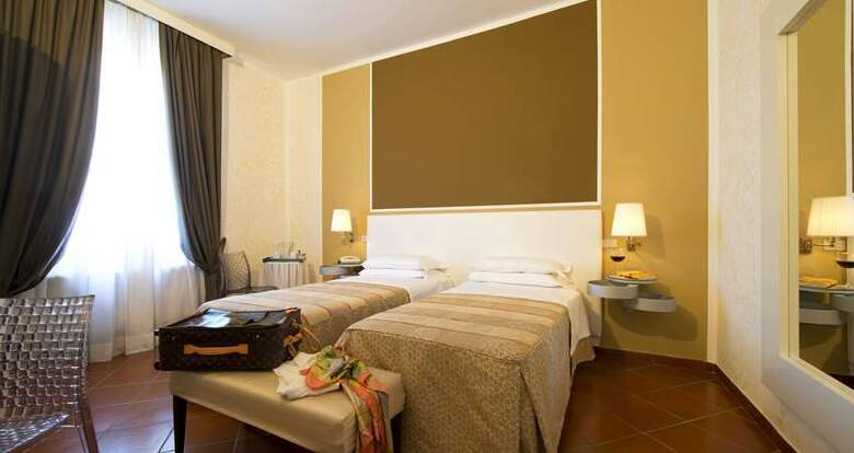 Hotel De La Pace