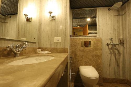 Leo Fort Hotel Ludhiana