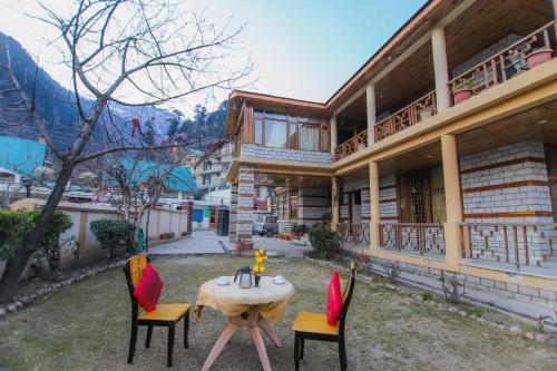 Hotel V Resorts Kalinga Premium Villa Manali