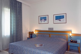 Hotel Ilianthos Village