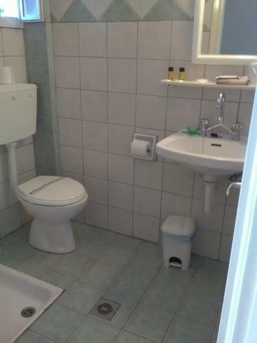 Hotel To Giouli