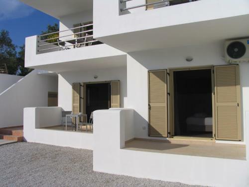 Skiathos Lagoterra Apartments