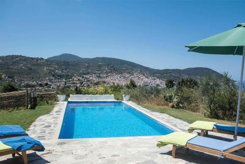 Skopelos Villa Sleeps 5 Air Con Wifi