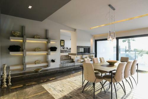 Luxury Beach Front Villa Selenia Gold In Sounio, Athens