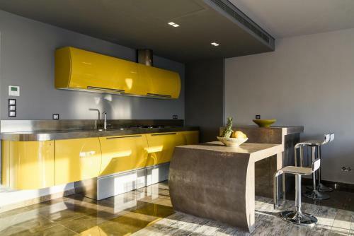 Luxury Beach Front Villa Selenia Gold In Sounio, Athens