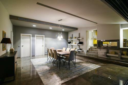 Luxury Beach Front Villa Selenia Gold In Sounio, Athens