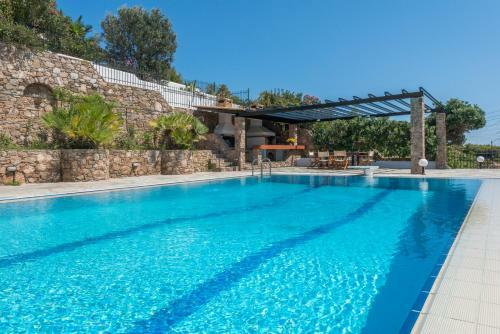 Villa Adamite