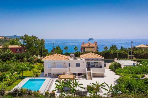 Villa Ai Helis Beach House