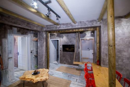 Thesseasyliving Apartments