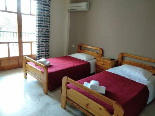 Hostal Orelia Pension